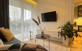 Apartamenty Kielce- Apartament Komfort przy Baseny Tropikalne, Kadzielnia, parking, faktura, centrum